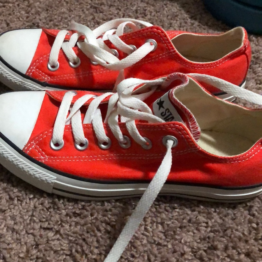 Orange/red converses size 7 women’s